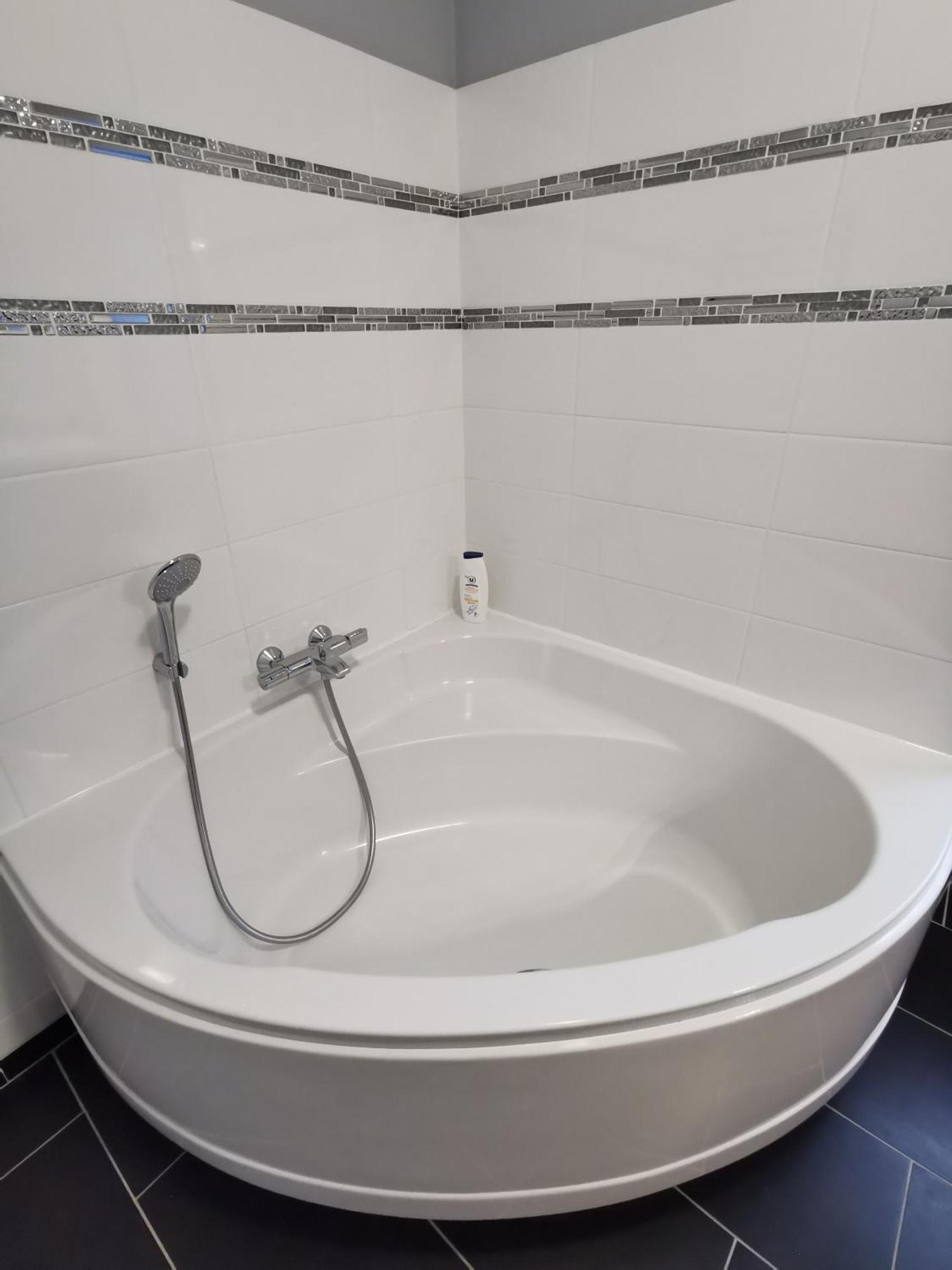 Appartement 3 Chambres Au Coeur Du Jura, Ideal Famille Сален-ле-Бен Екстер'єр фото