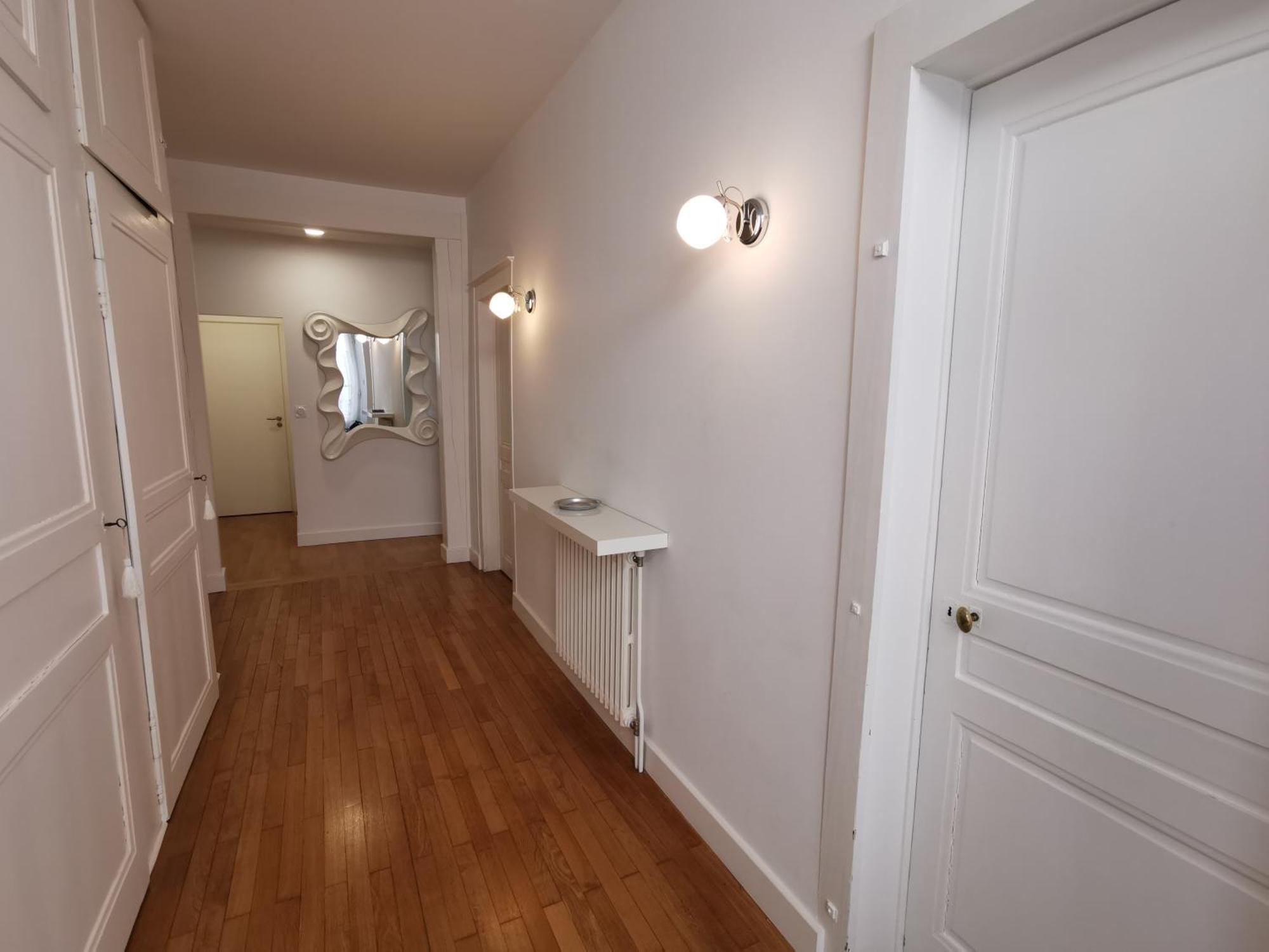Appartement 3 Chambres Au Coeur Du Jura, Ideal Famille Сален-ле-Бен Екстер'єр фото