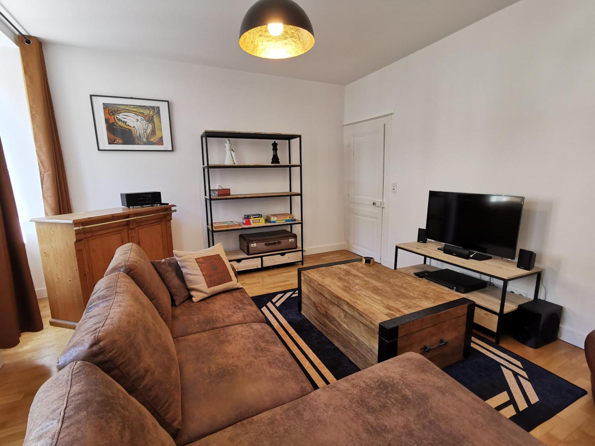 Appartement 3 Chambres Au Coeur Du Jura, Ideal Famille Сален-ле-Бен Екстер'єр фото
